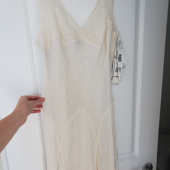 Ivory beaded dress - Picture 2 of 5